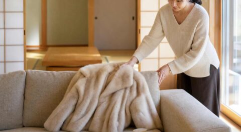 毛皮のクリーニングは自宅でできる?正しいお手入れと保管方法